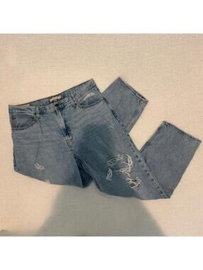 levi’s premium dad jean distressed light wash size 32